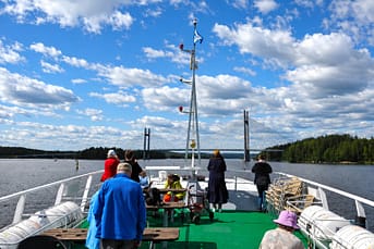 m/s Suomen Suvi ja kärkistensilta